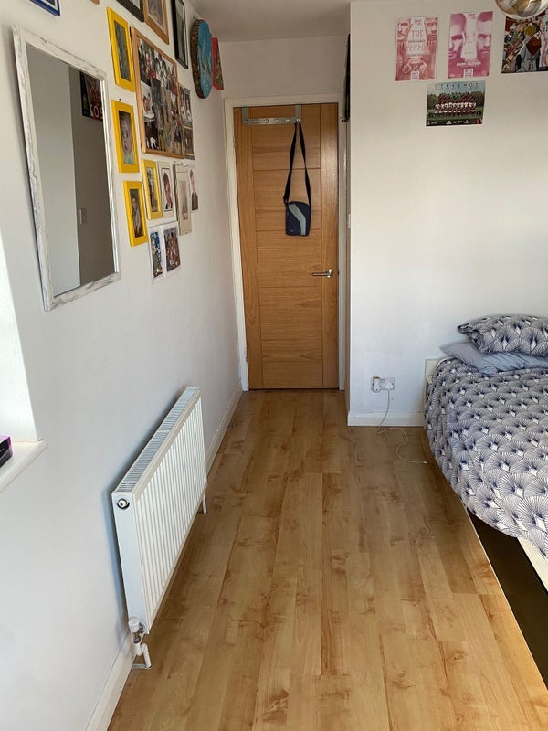 Room Cooks Close in Bristol