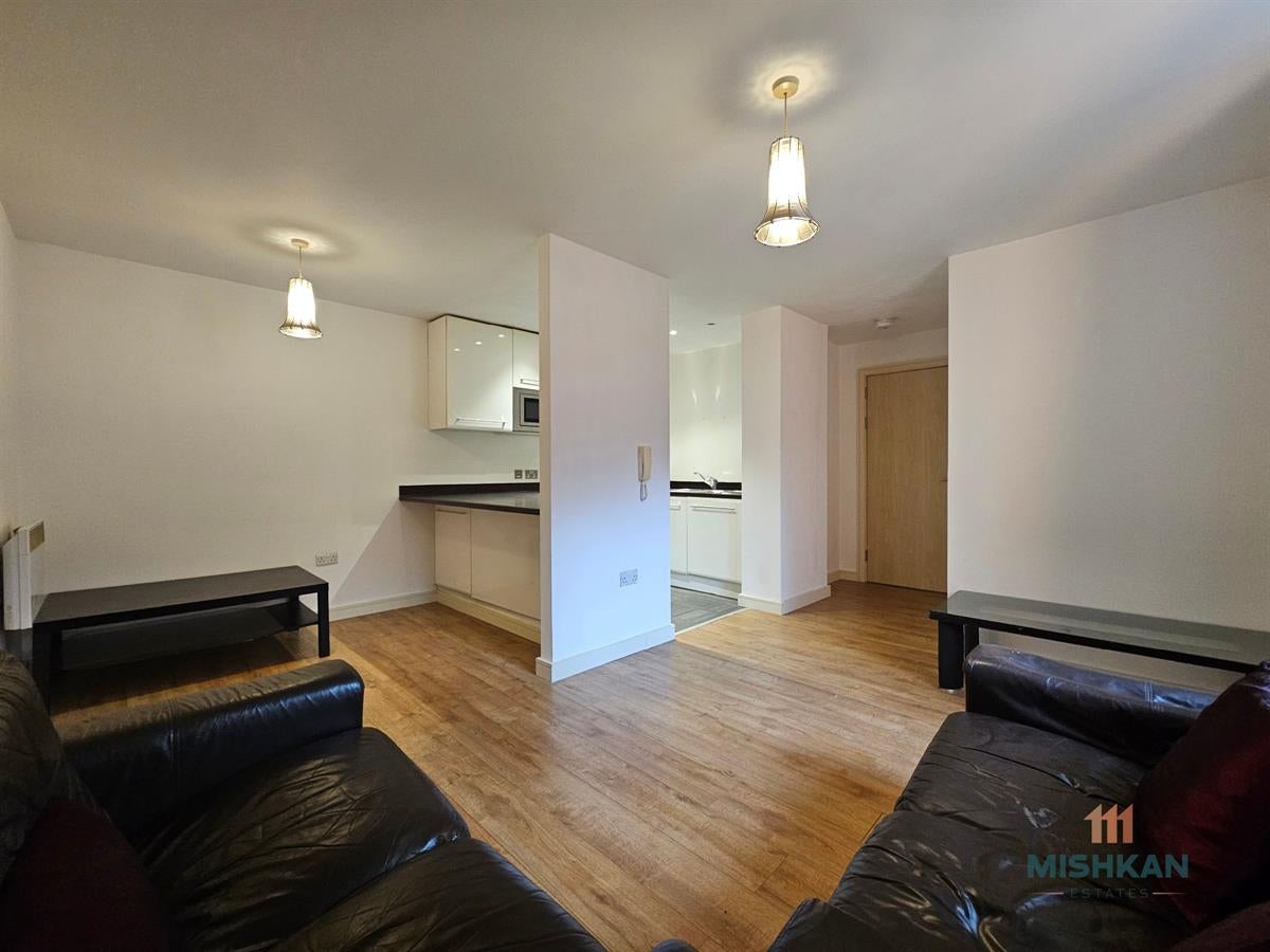Flat Lower Ormond Street in Manchester