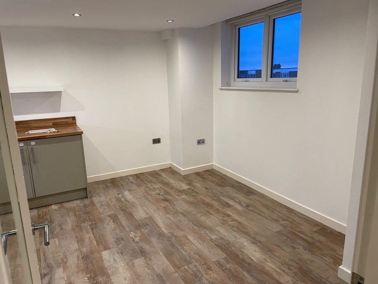 Flat Camborne Avenue in Aylesbury