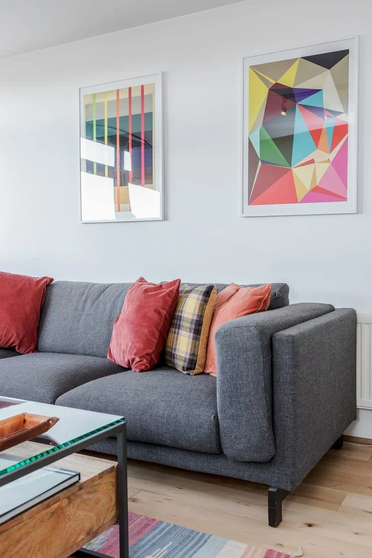 Flat Ladbroke Road in Greater London