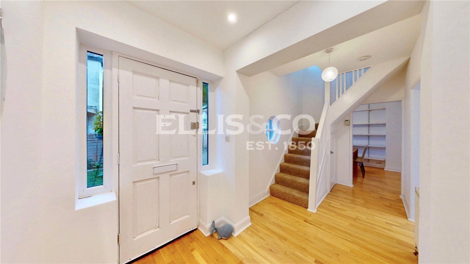 House The Grange in Greater London
