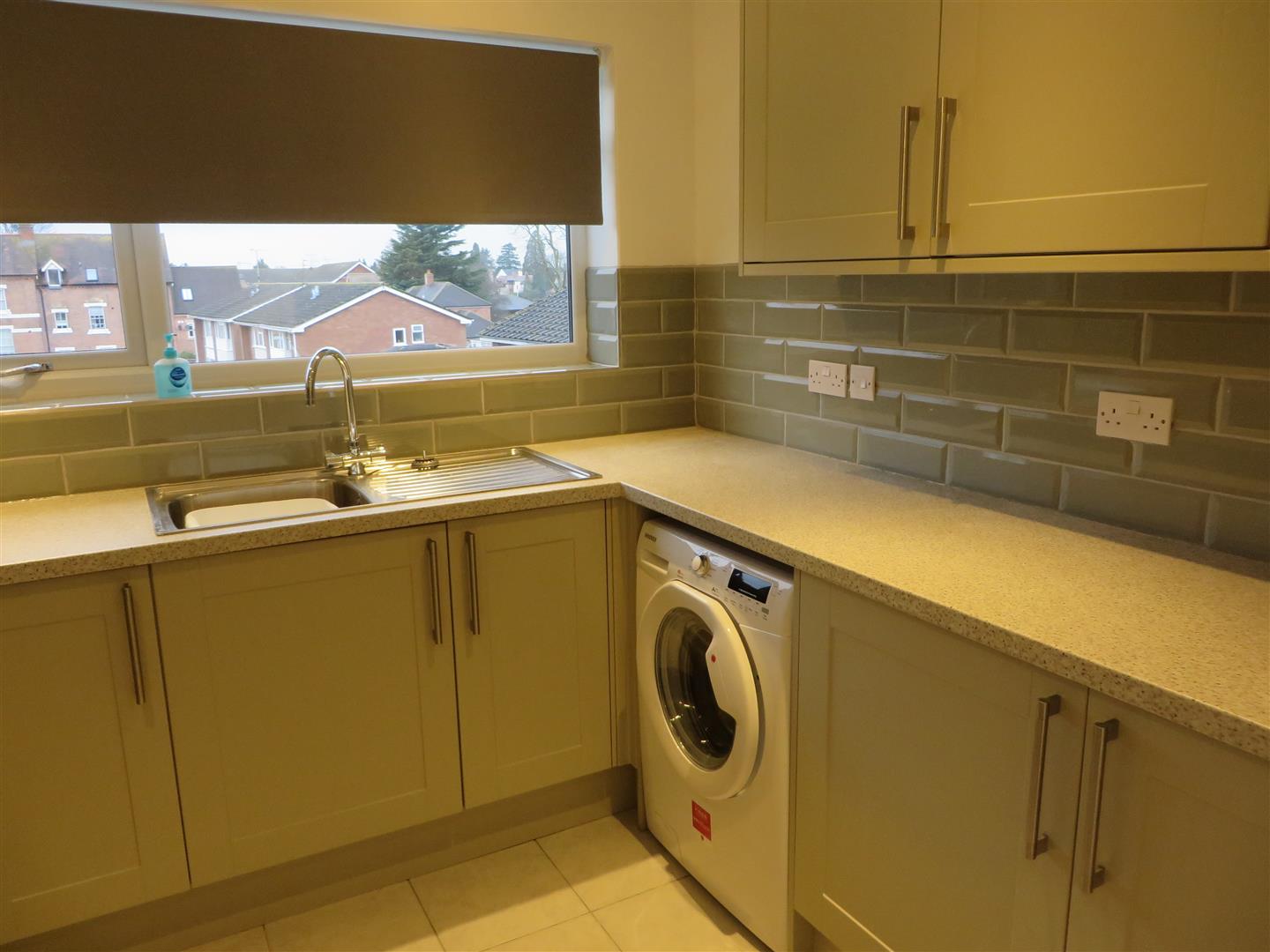 Flat Dereham Court in Royal Leamington Spa