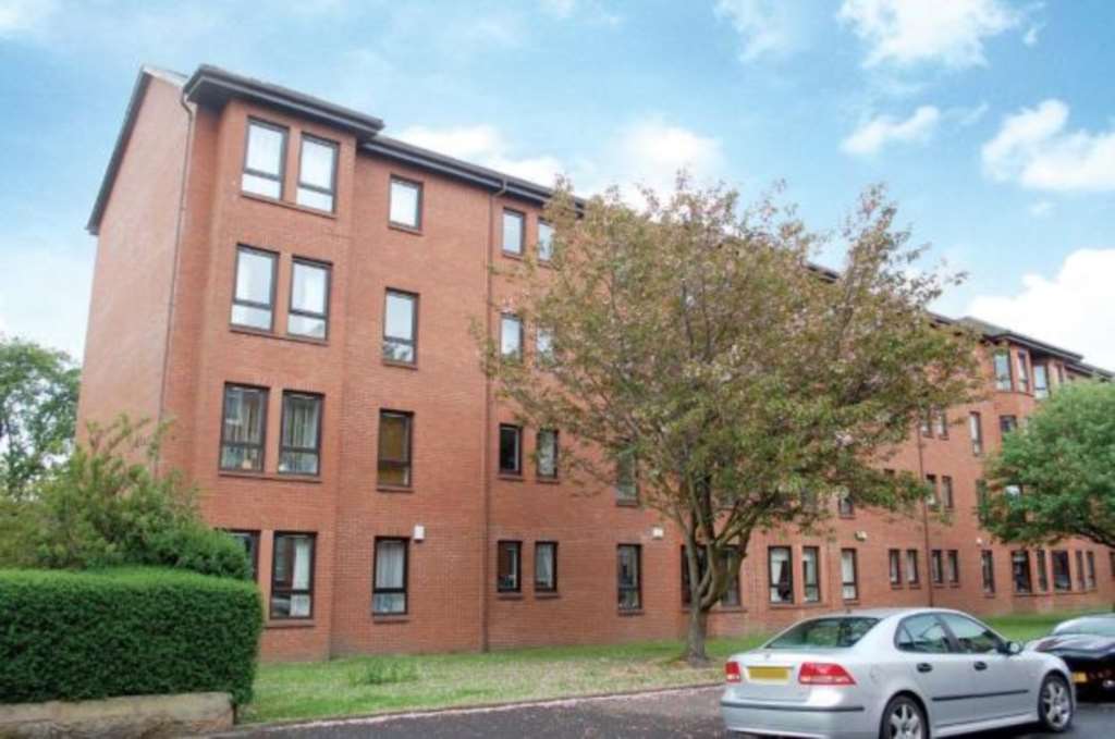 Flat Durward Avenue in Glasgow