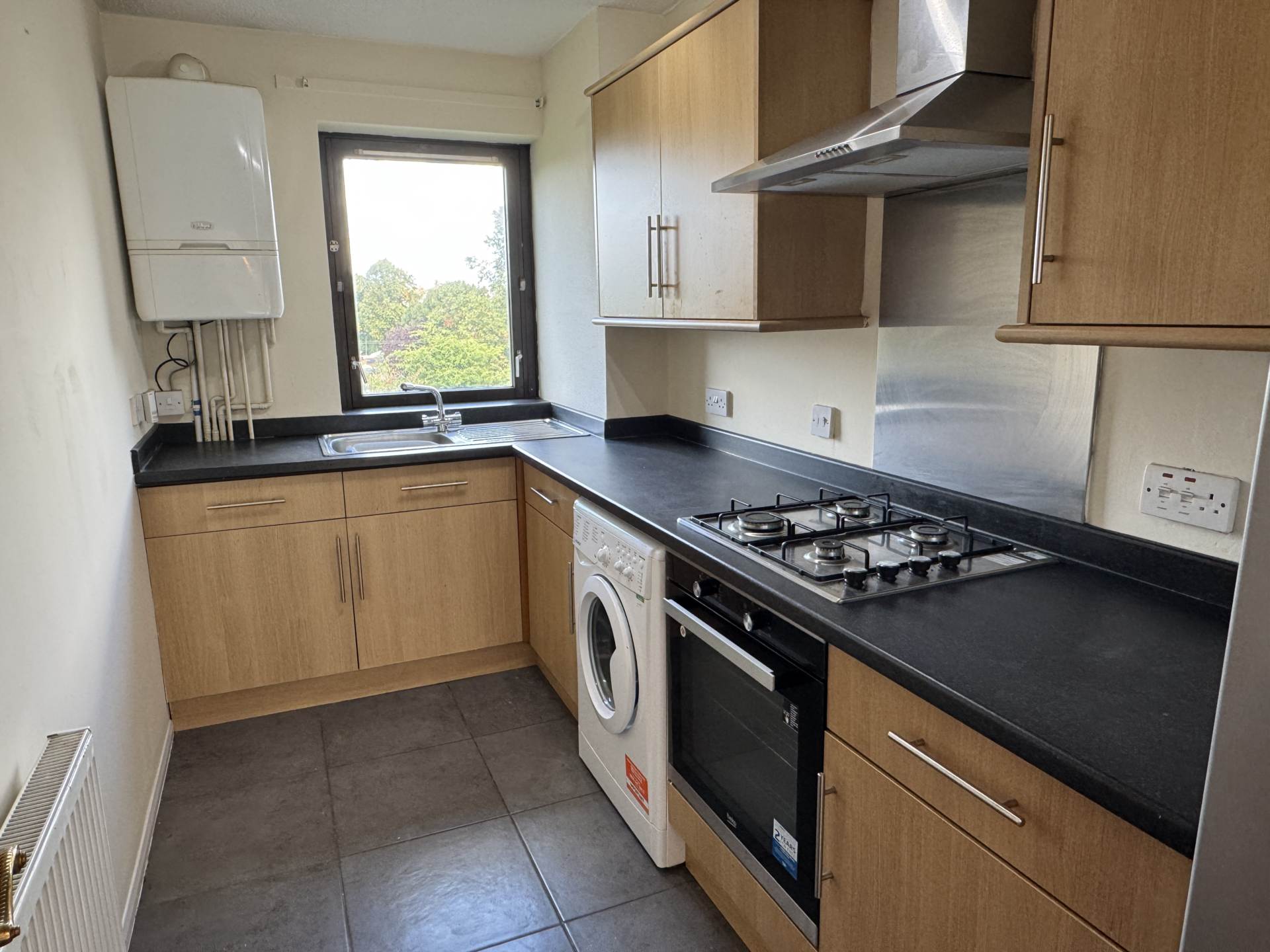 Flat Durward Avenue in Glasgow