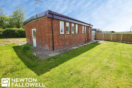 Flat Lady Well Lane in Bassetlaw
