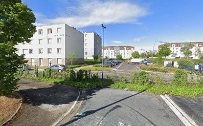Flat Rue Jules Massenet in Troyes
