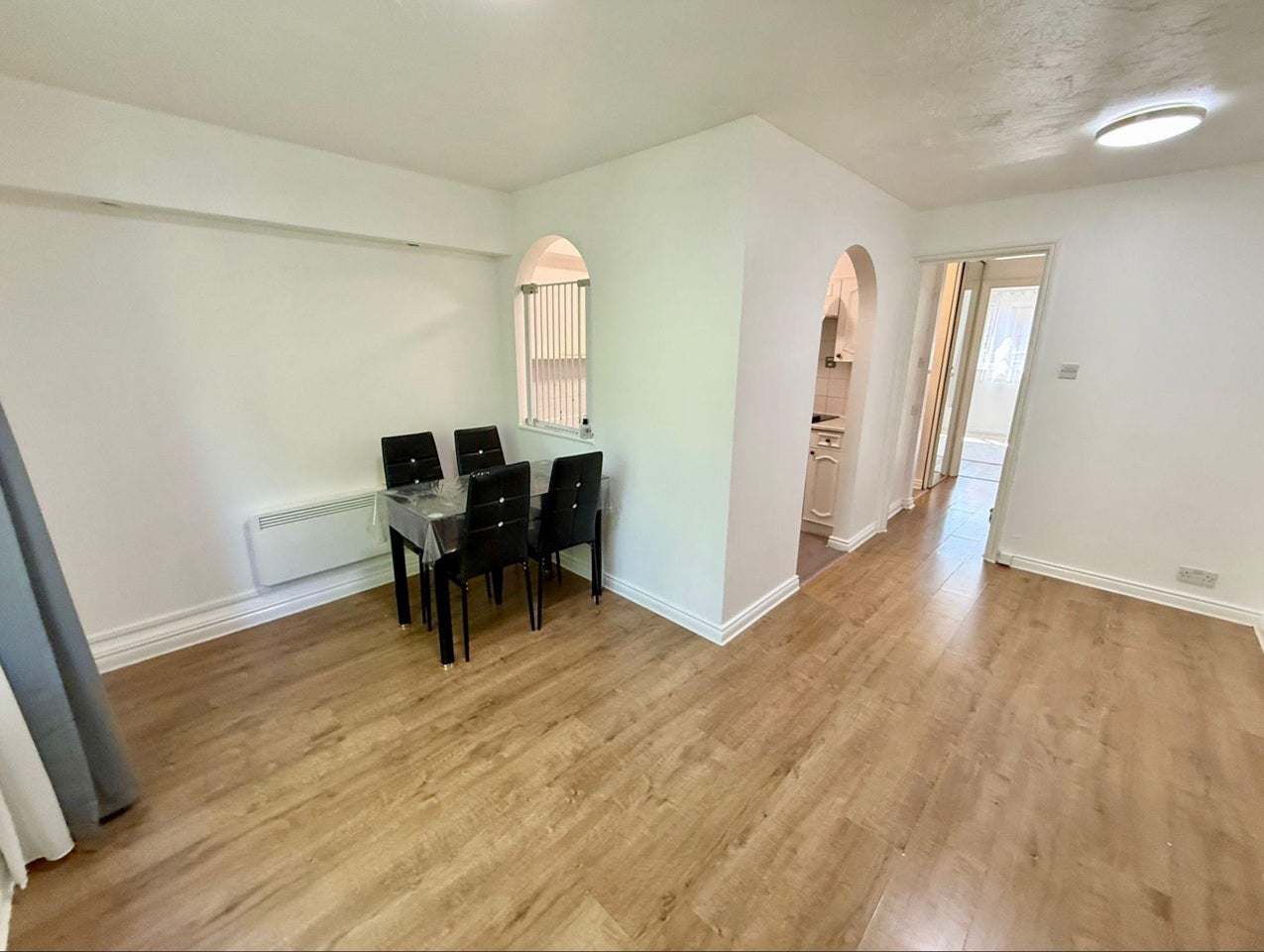 Flat Faulkner Close in Greater London