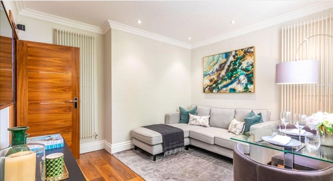Flat Kensington Gardens Square in City of Westminster