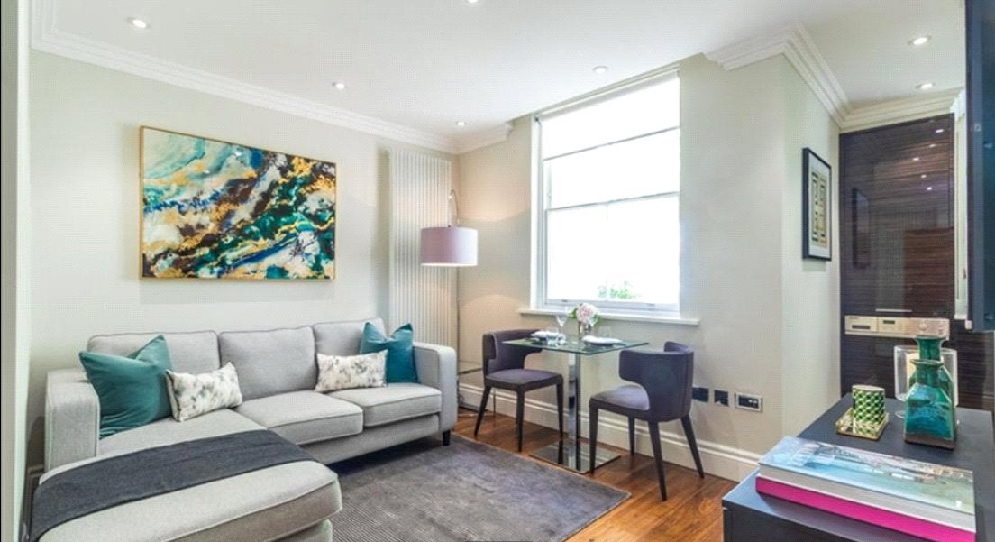 Flat Kensington Gardens Square in City of Westminster