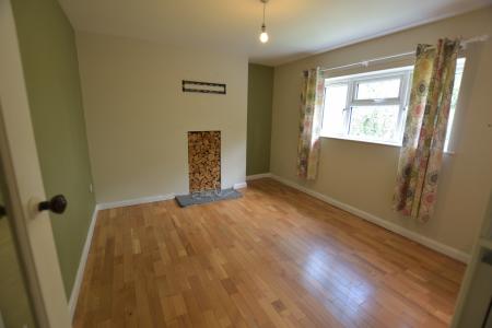 Flat Manor Rise in Stone