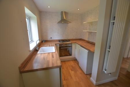 Flat Manor Rise in Stone