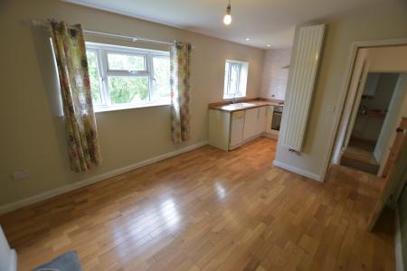 Flat Manor Rise in Stone