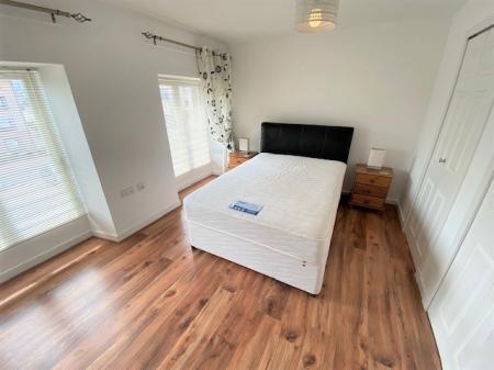 Flat Melrose Avenue in Rutherglen