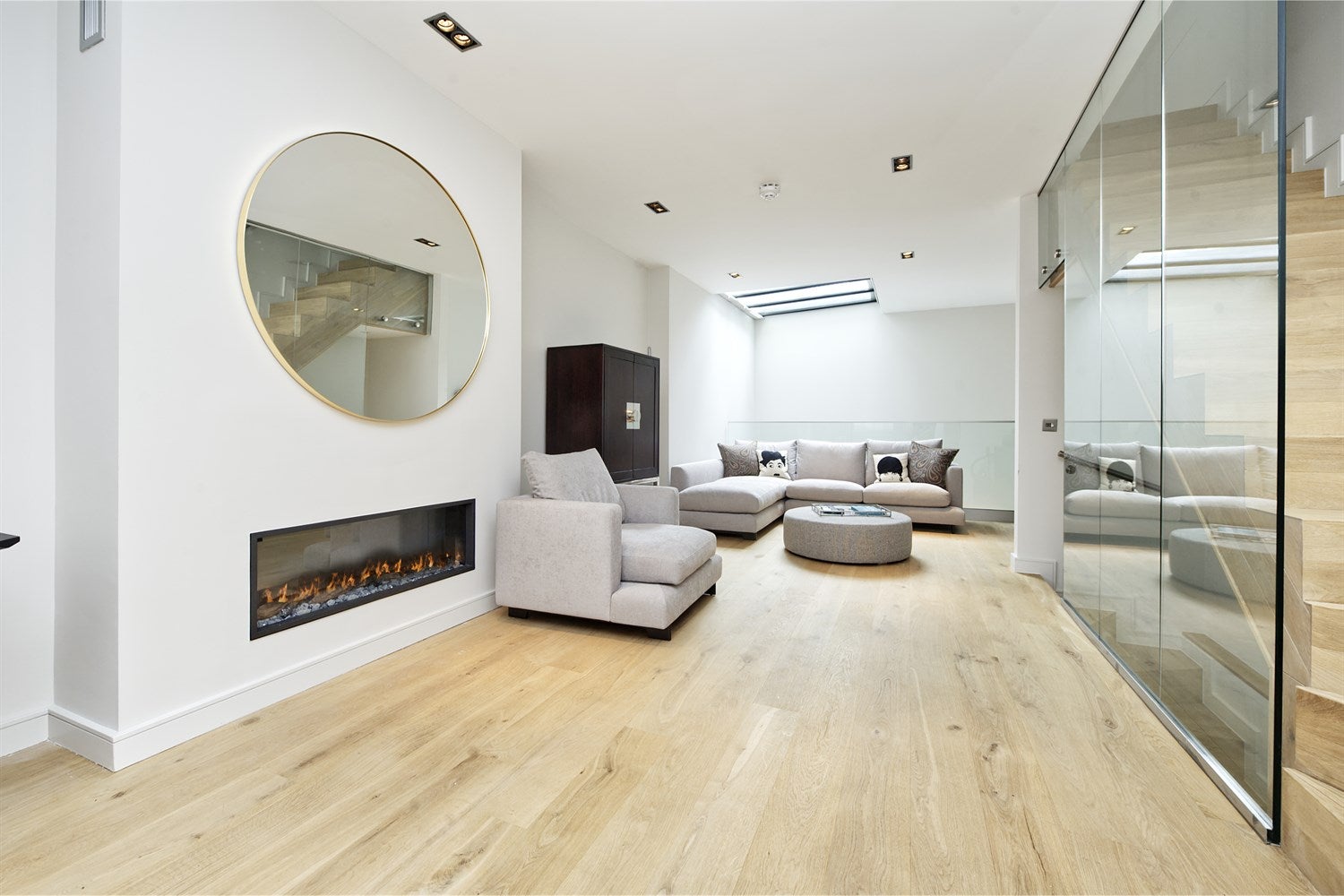 House Elystan Place in Greater London