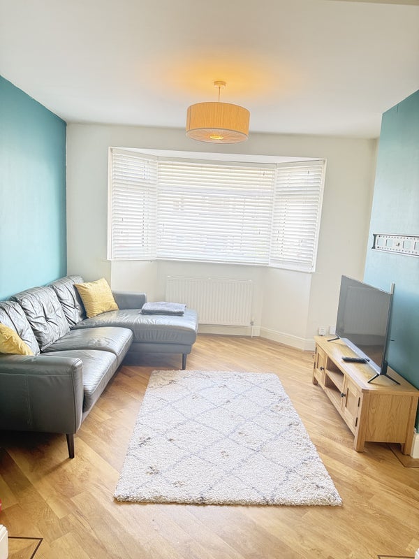 Room Birch Tree Way in Maidstone