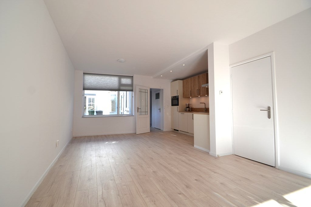 Vrijstaande woning te huur: Sluisweg 50, Katwijk