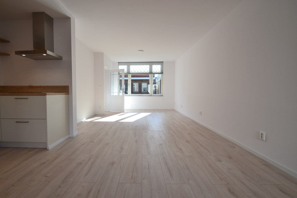 Vrijstaande woning te huur: Sluisweg 50, Katwijk