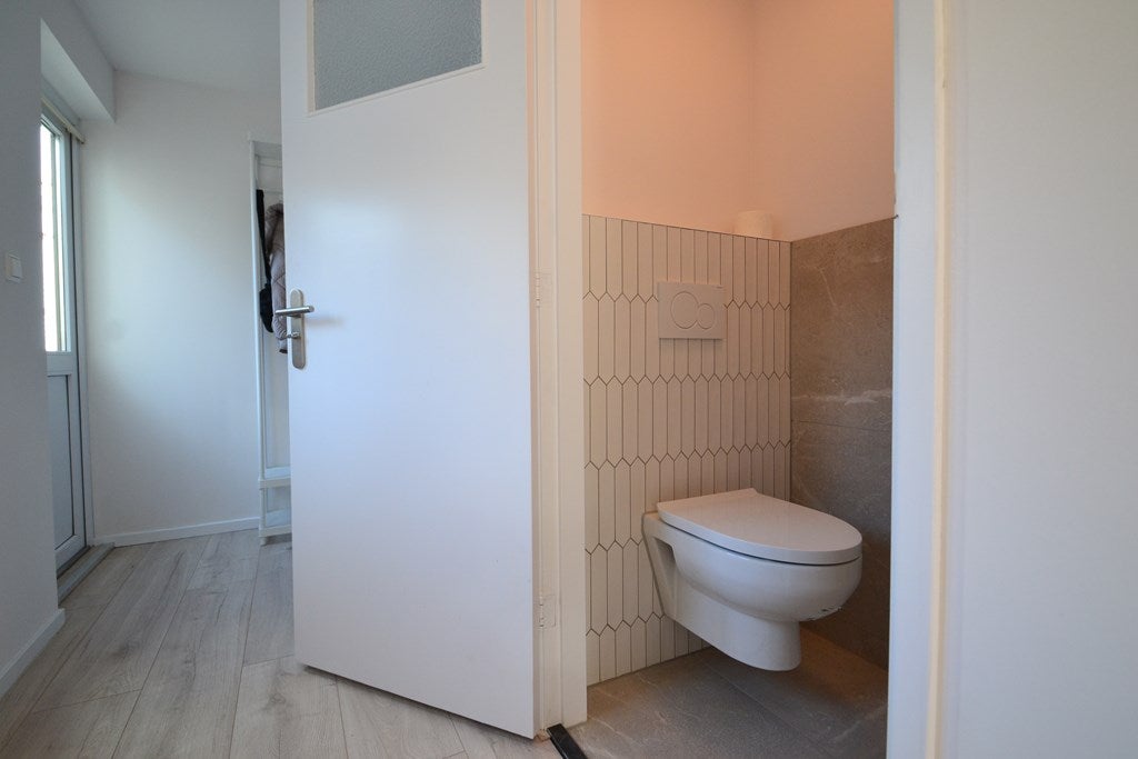 Vrijstaande woning te huur: Sluisweg 50, Katwijk