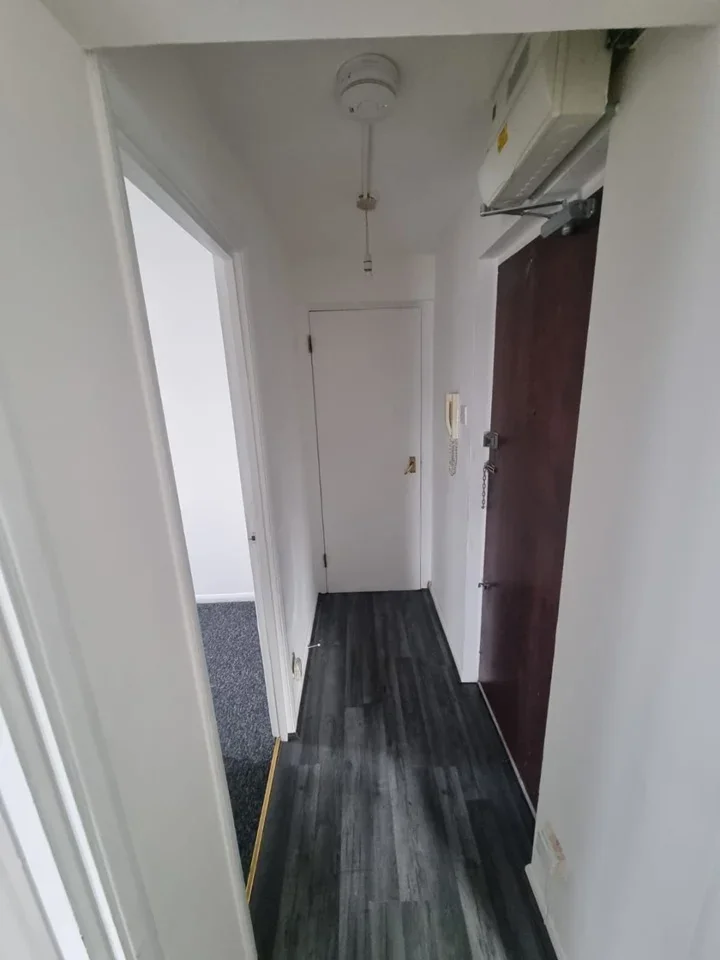 Flat Peridot Street in Greater London