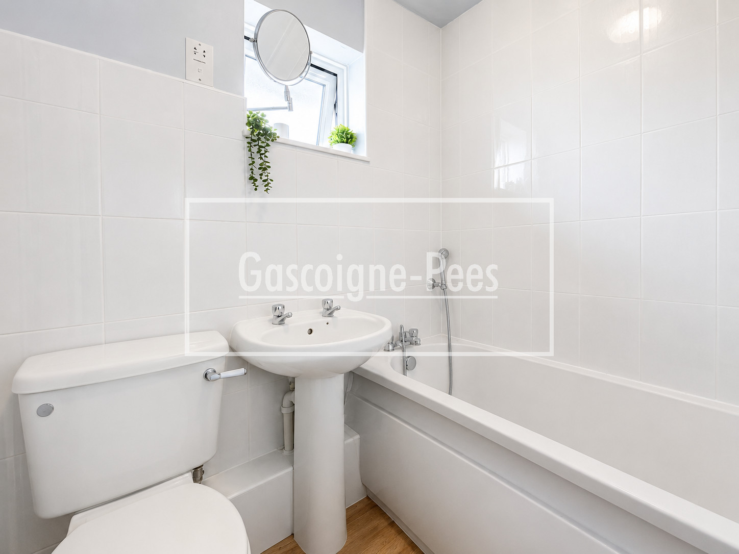 Flat Marigold Court in Guildford