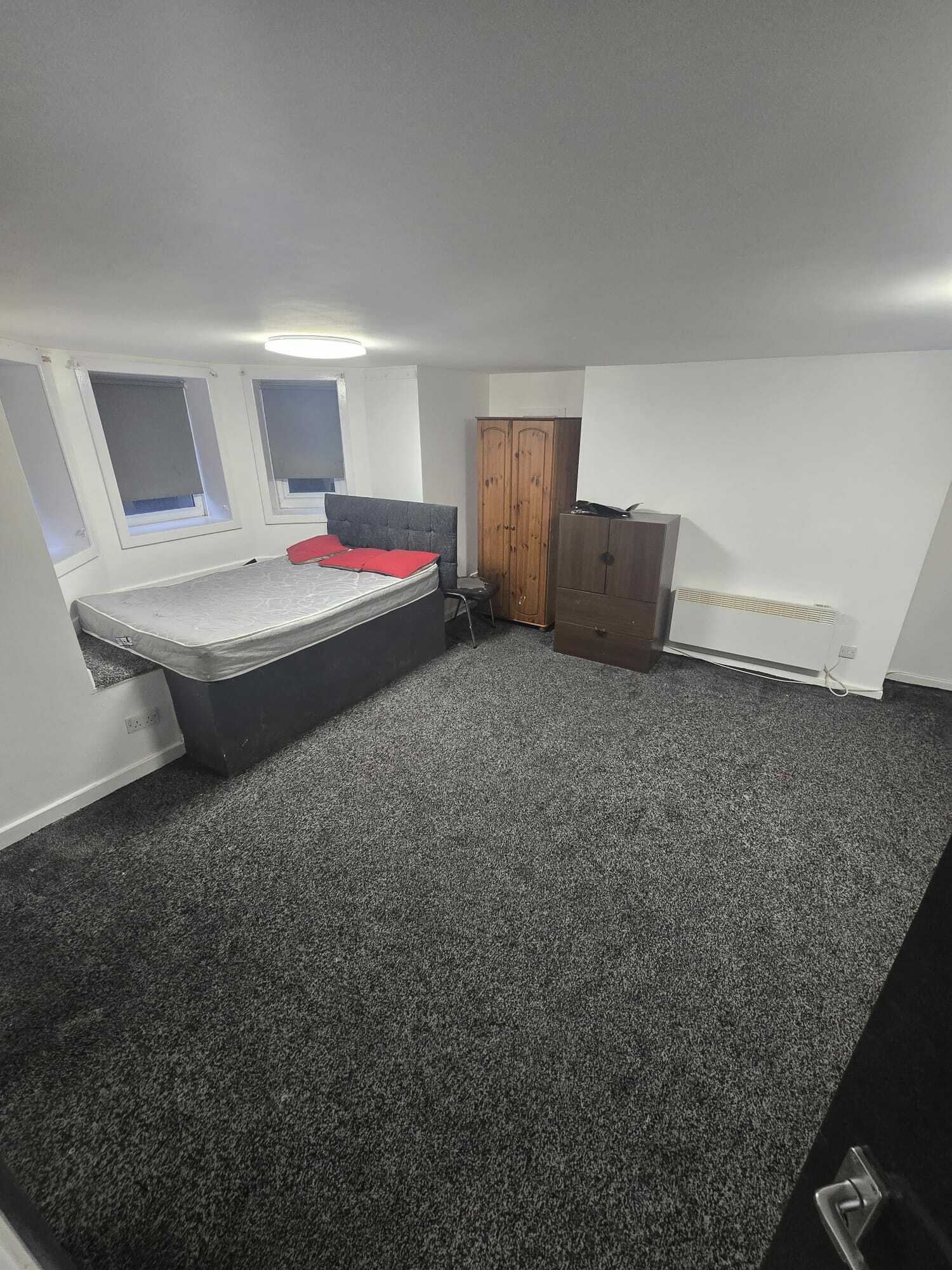 Flat Woodsley Road in Leeds