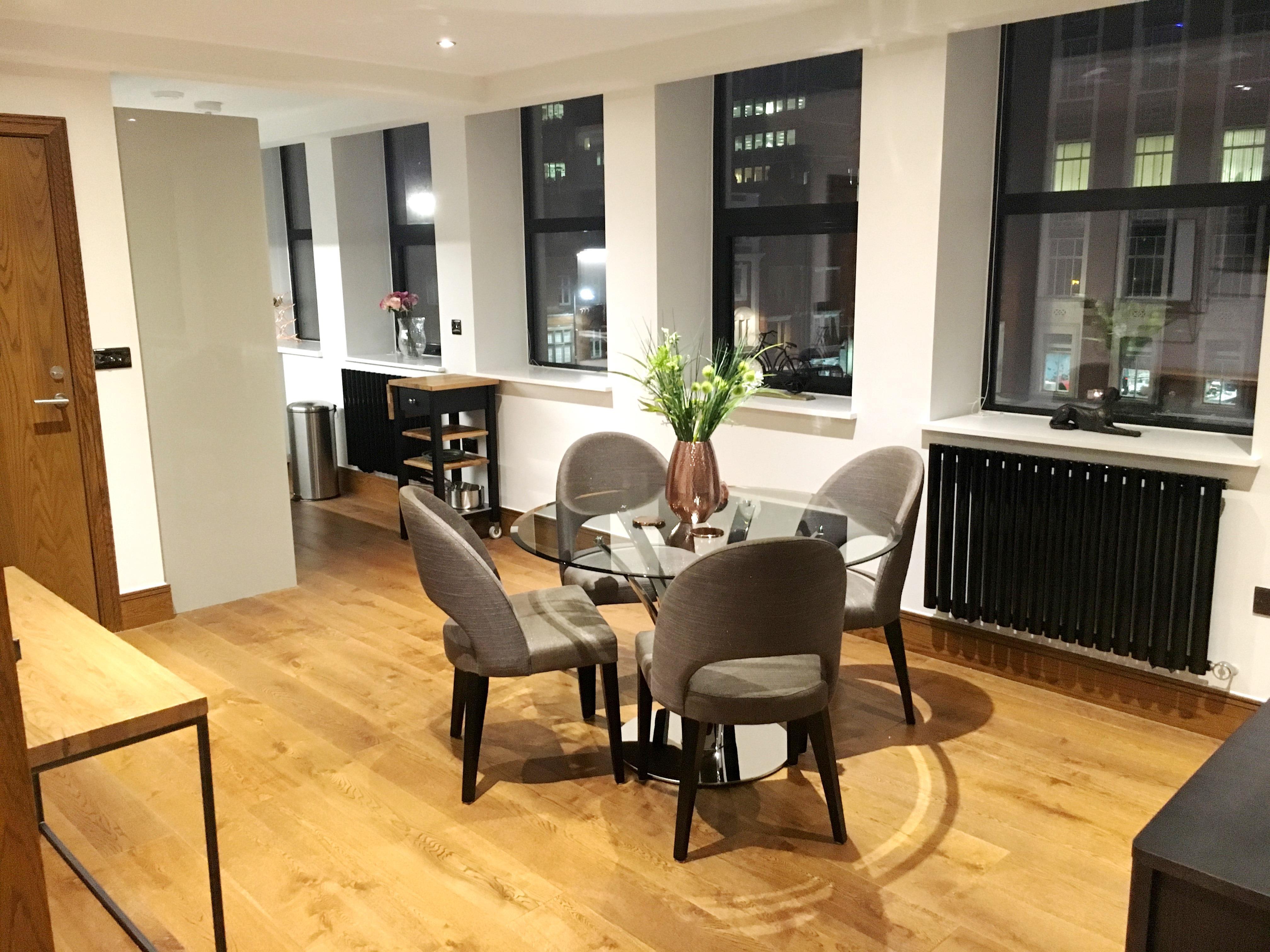 Flat Great Charles Street Queensway in Birmingham