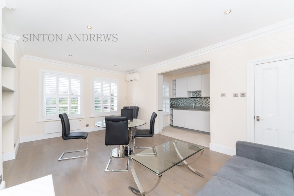 Flat Haven Green in Greater London