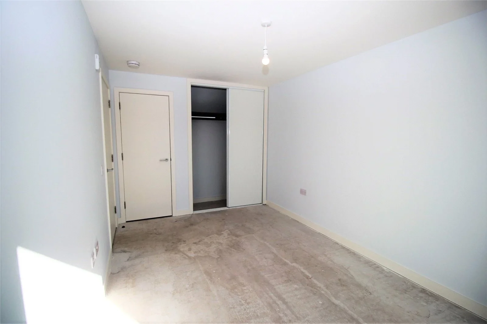 Flat Pillans Place in City of Edinburgh