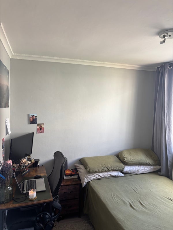Room Balmes Road in Greater London
