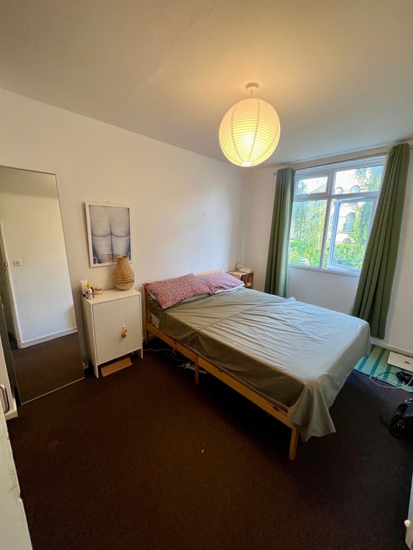 Room Locton Green in Greater London