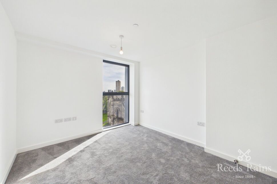 Flat Ford Lane in Salford