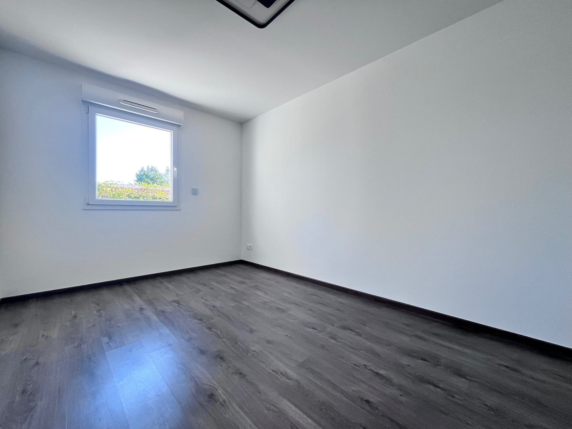 Flat Route de service in Blotzheim