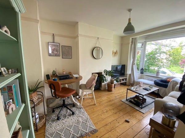 Flat Grove Close in London
