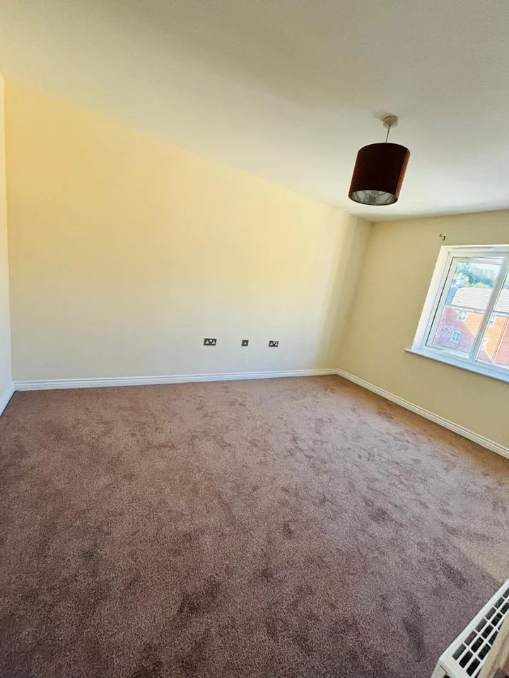 Flat Sachfield Drive in Grays