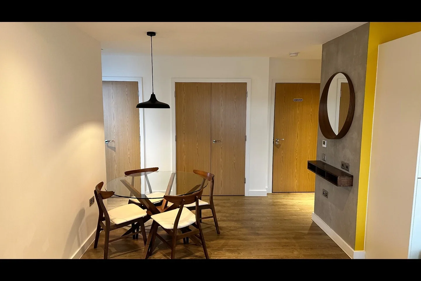 Flat Cambridge Road in Greater London