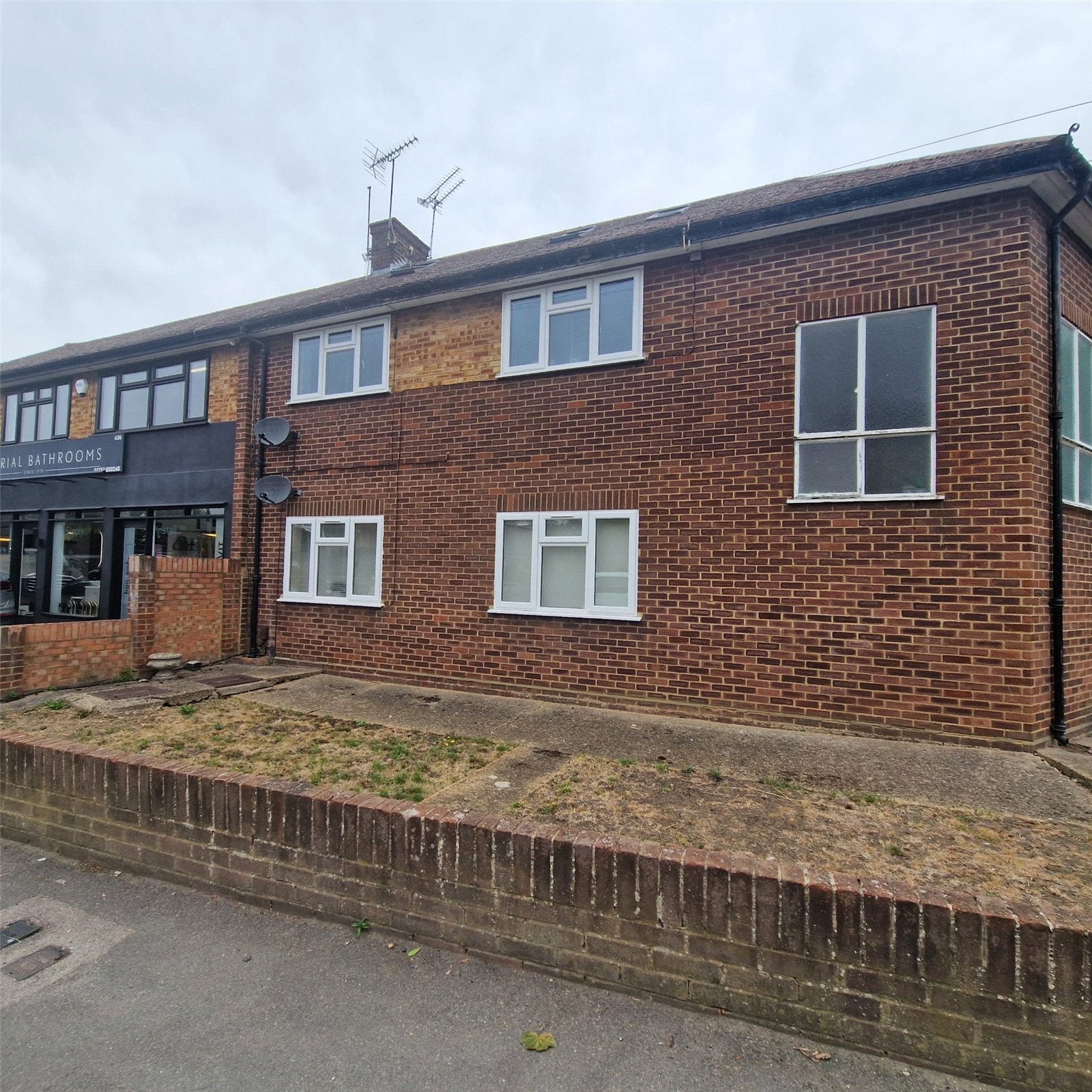 Flat St Leonards Road in Windsor