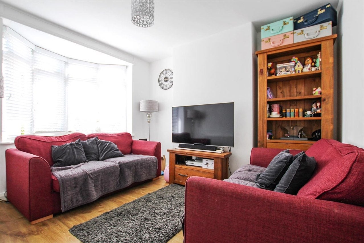 House Hurst Road in Greater London