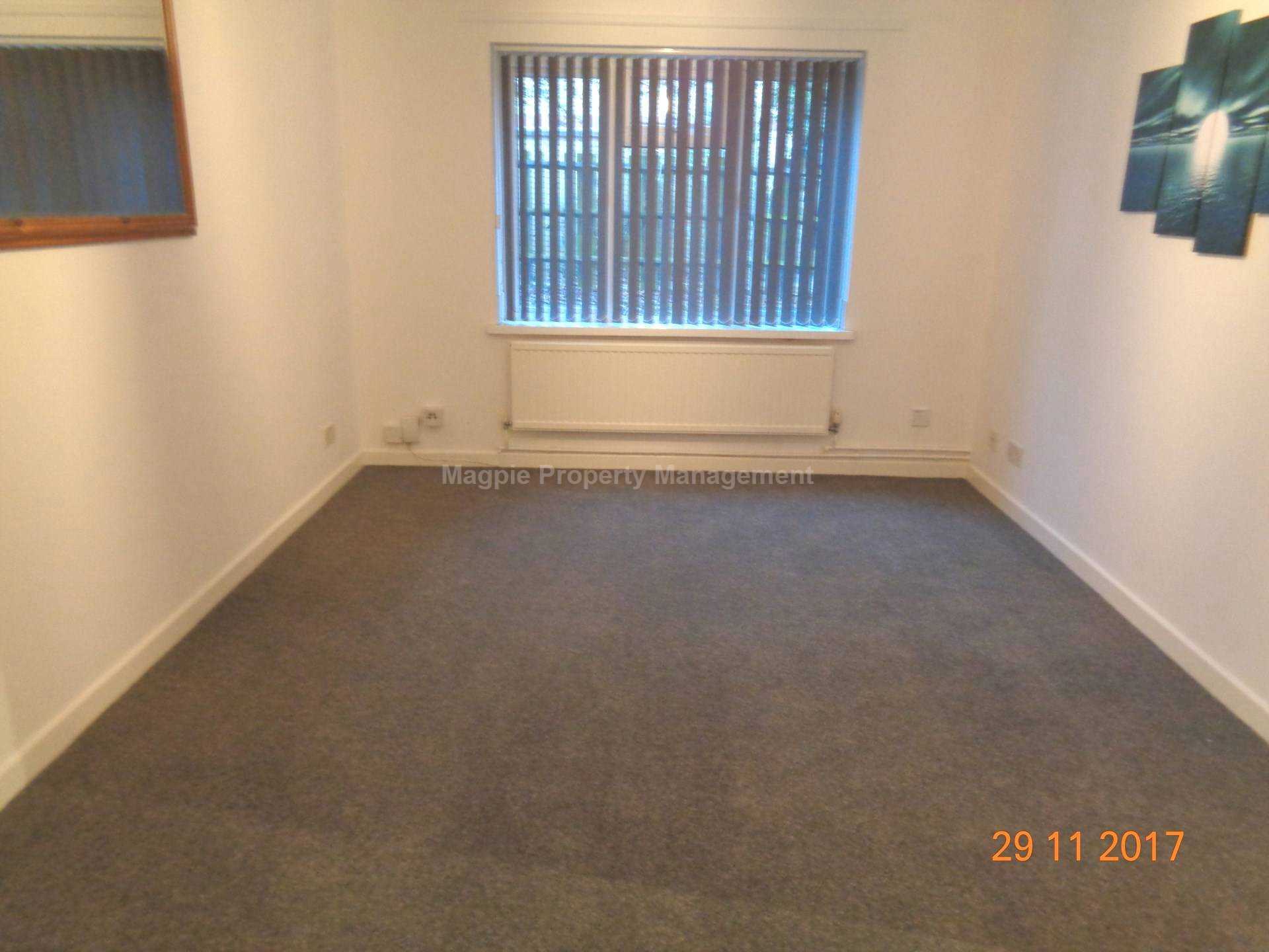 Flat Thames Road in Huntingdonshire