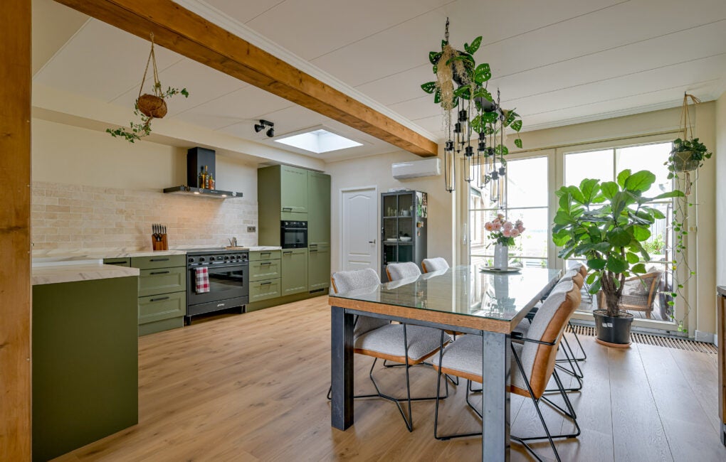 Tussenwoning te koop: Voorkamp 6, Beets