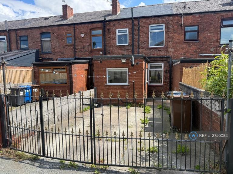 House Enfield Street in Wigan