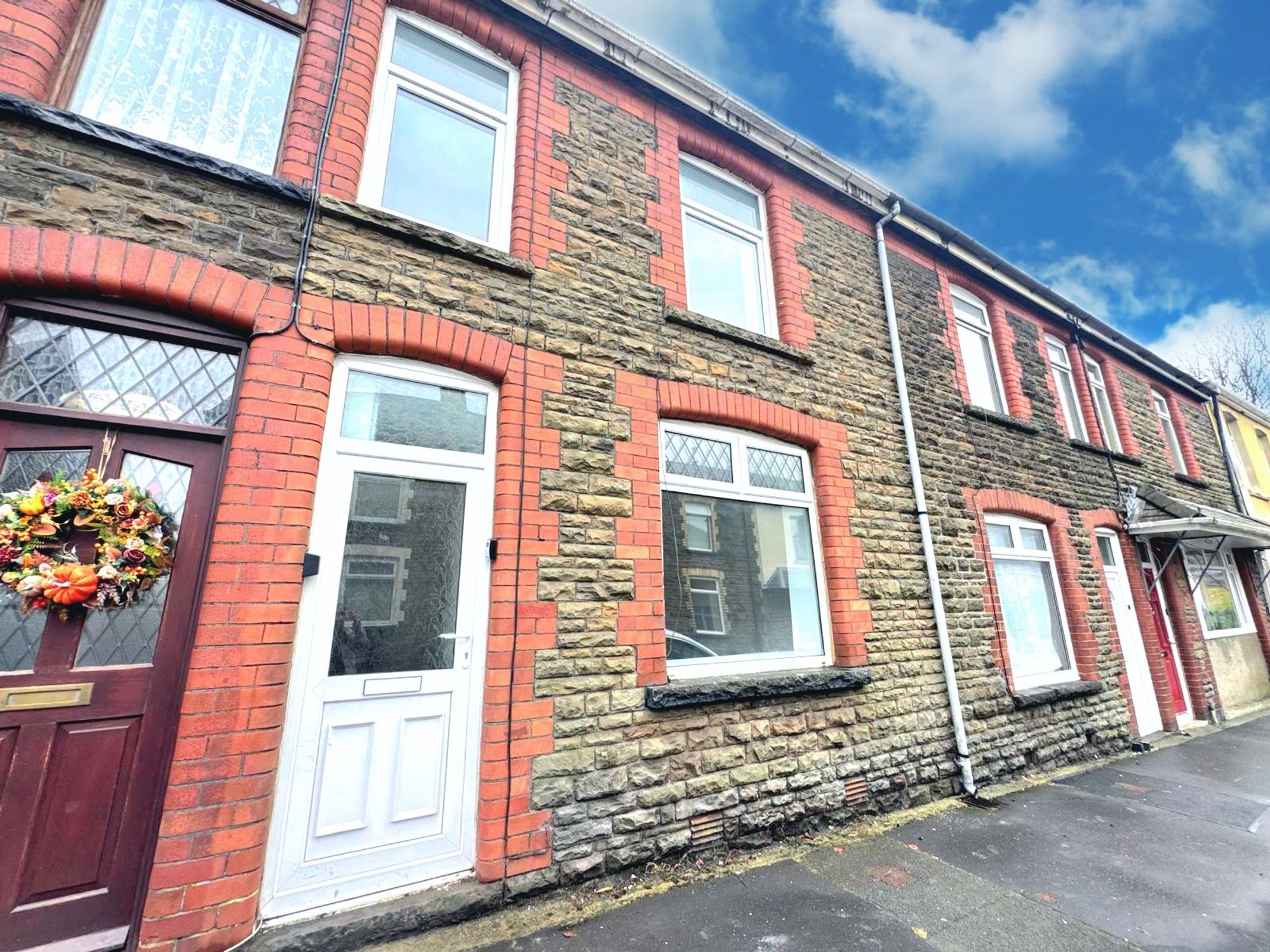 House Williams Avenue in Abergarwed