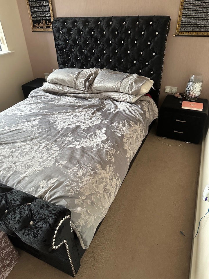 Room Markham Rise in Renhold