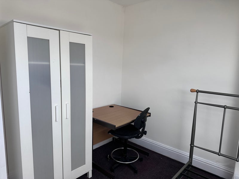 Room Wilkinson Avenue in Nottingham