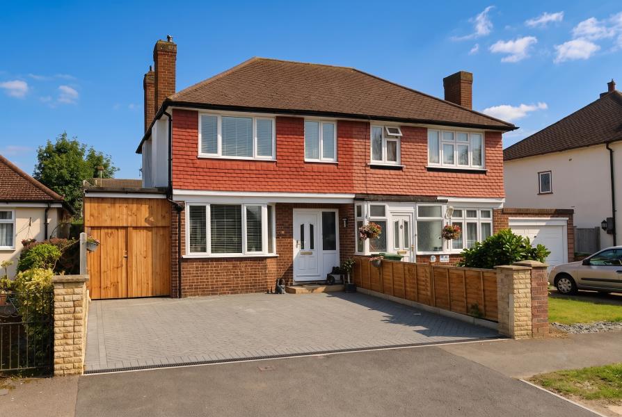 House Shackleford Road in Woking