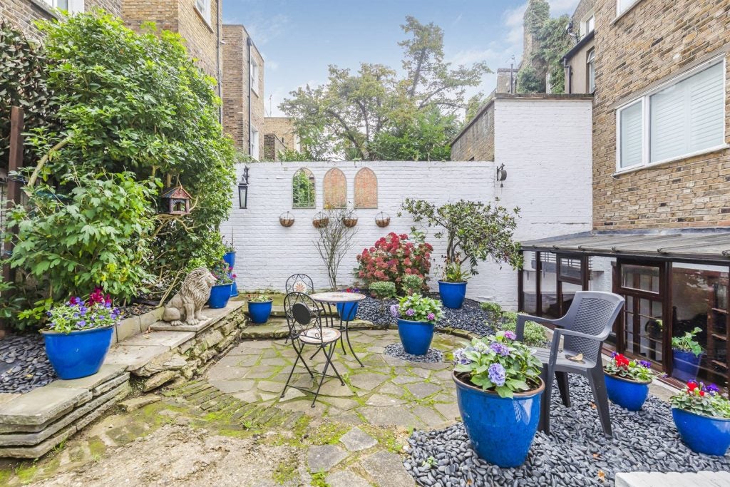 Flat Edith Grove in Greater London