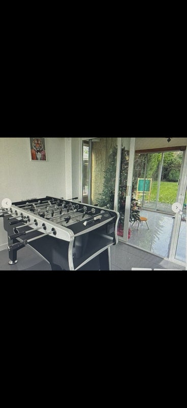 Room Newnham Rise in Shirley