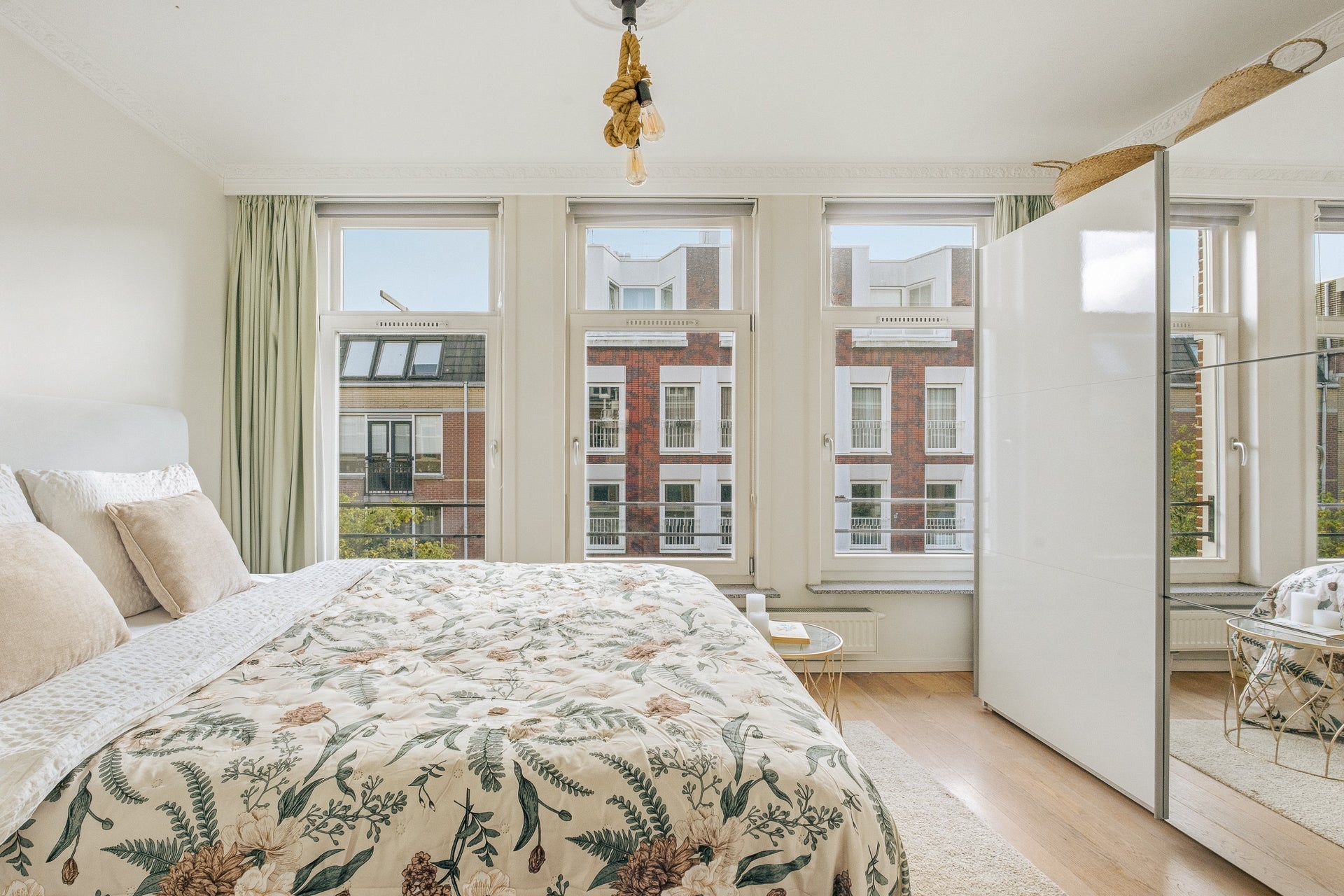 Studio te koop: Van Hogendorpstraat 62-3, Amsterdam