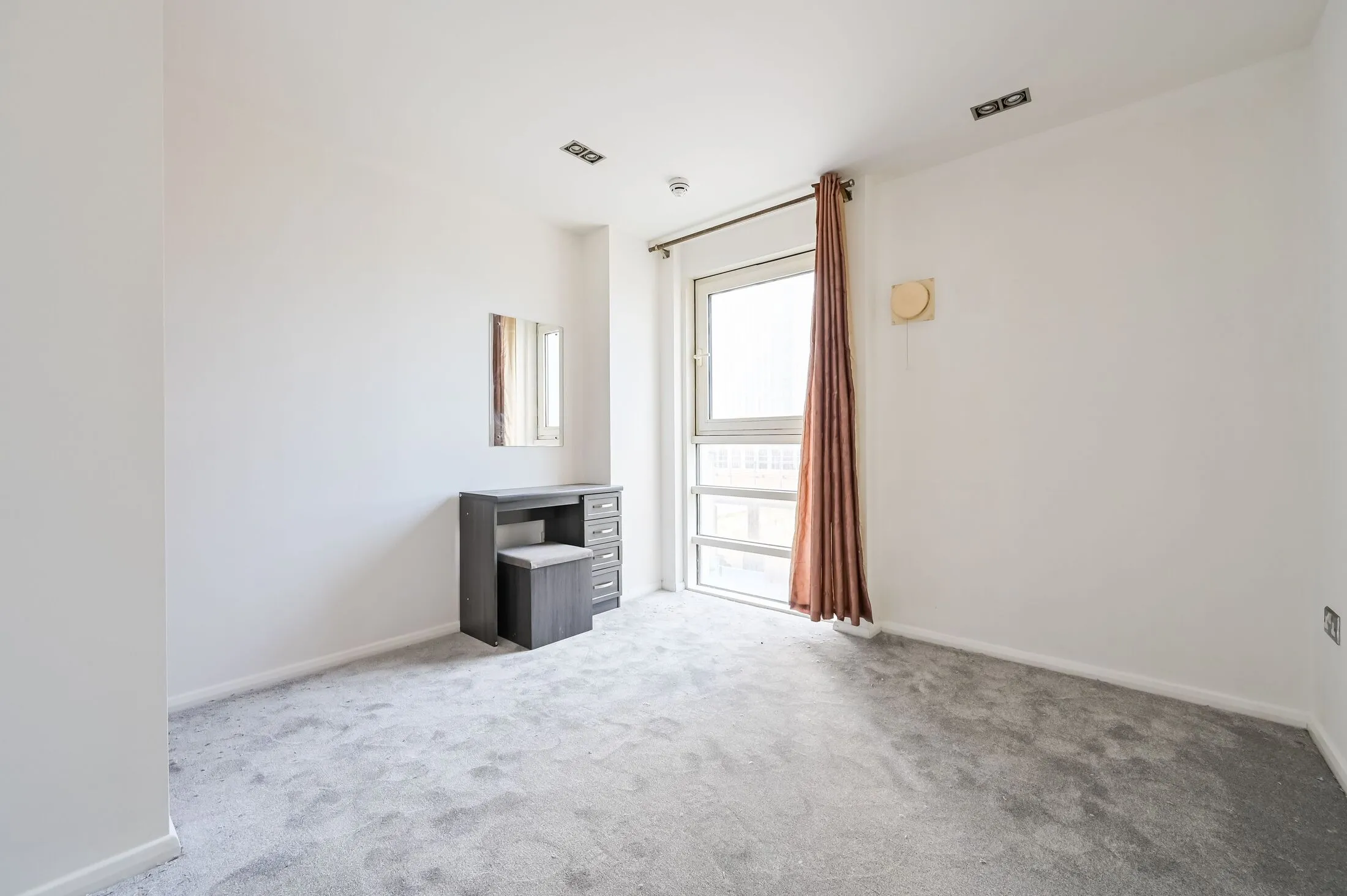Flat Limeharbour in Greater London
