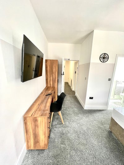 Room Burnley Street in Stoke-on-Trent
