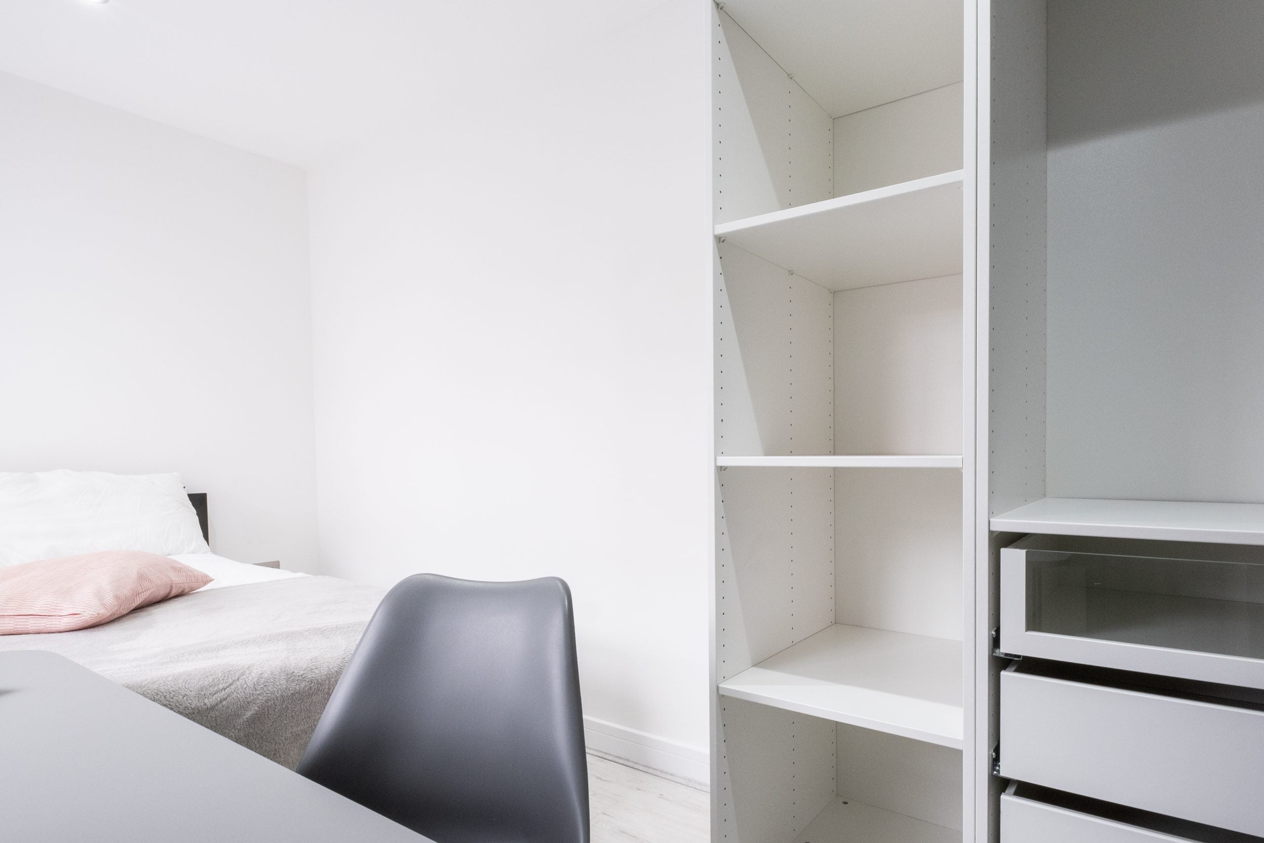Room Smith Street in Lincoln